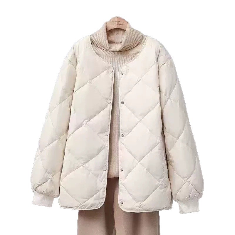 Short quilted women's jacket with round neck