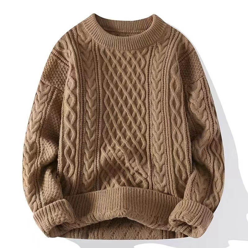 Chunky knit sweater with cable pattern for men