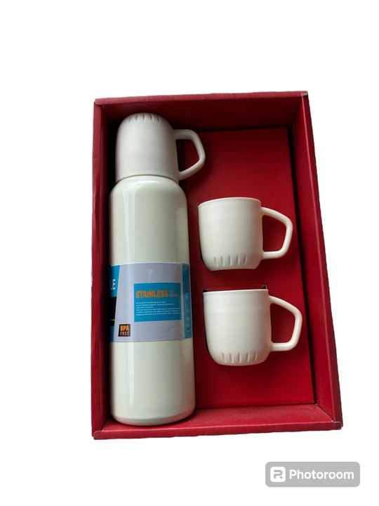 Kit garrafa térmica e xícaras - Branca