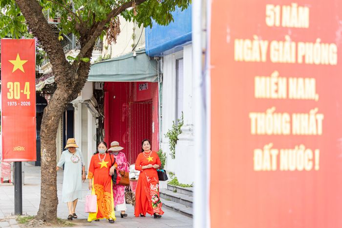Ngắm Hà Nội vắng vẻ, yên bình trong kỳ nghỉ lễ 30/4 - 1/5 - Báo VTC News