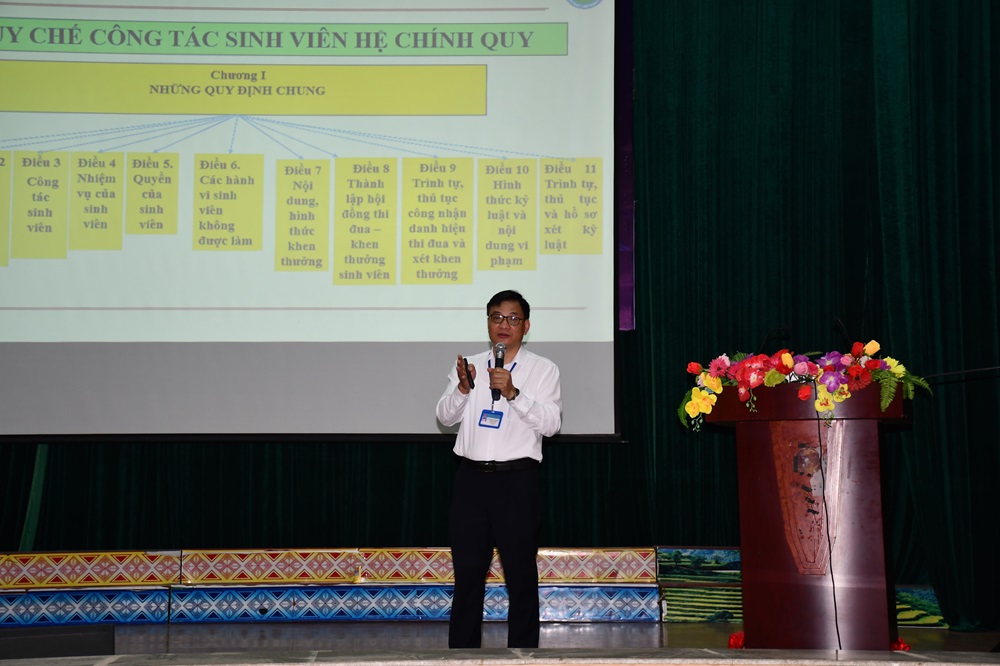Trường Đại học Tây Bắc tổ chức Hội nghị tuyên truyền, phổ biến giáo dục Pháp luật cho sinh viên K65 năm học 2024-2025