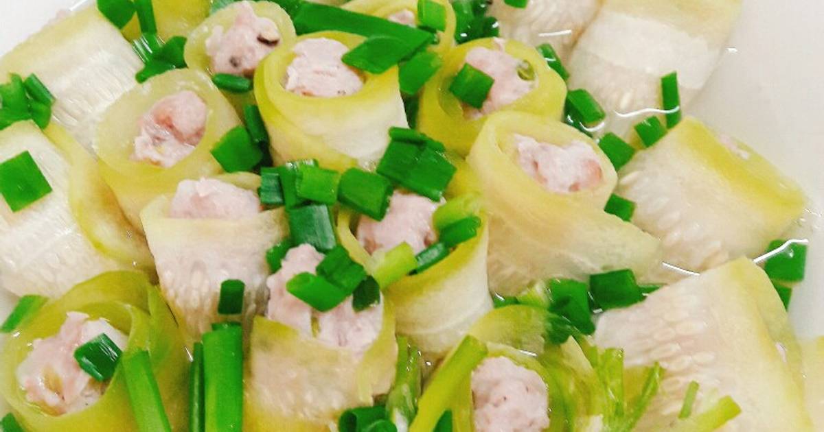Canh bí đao cuộn thịt