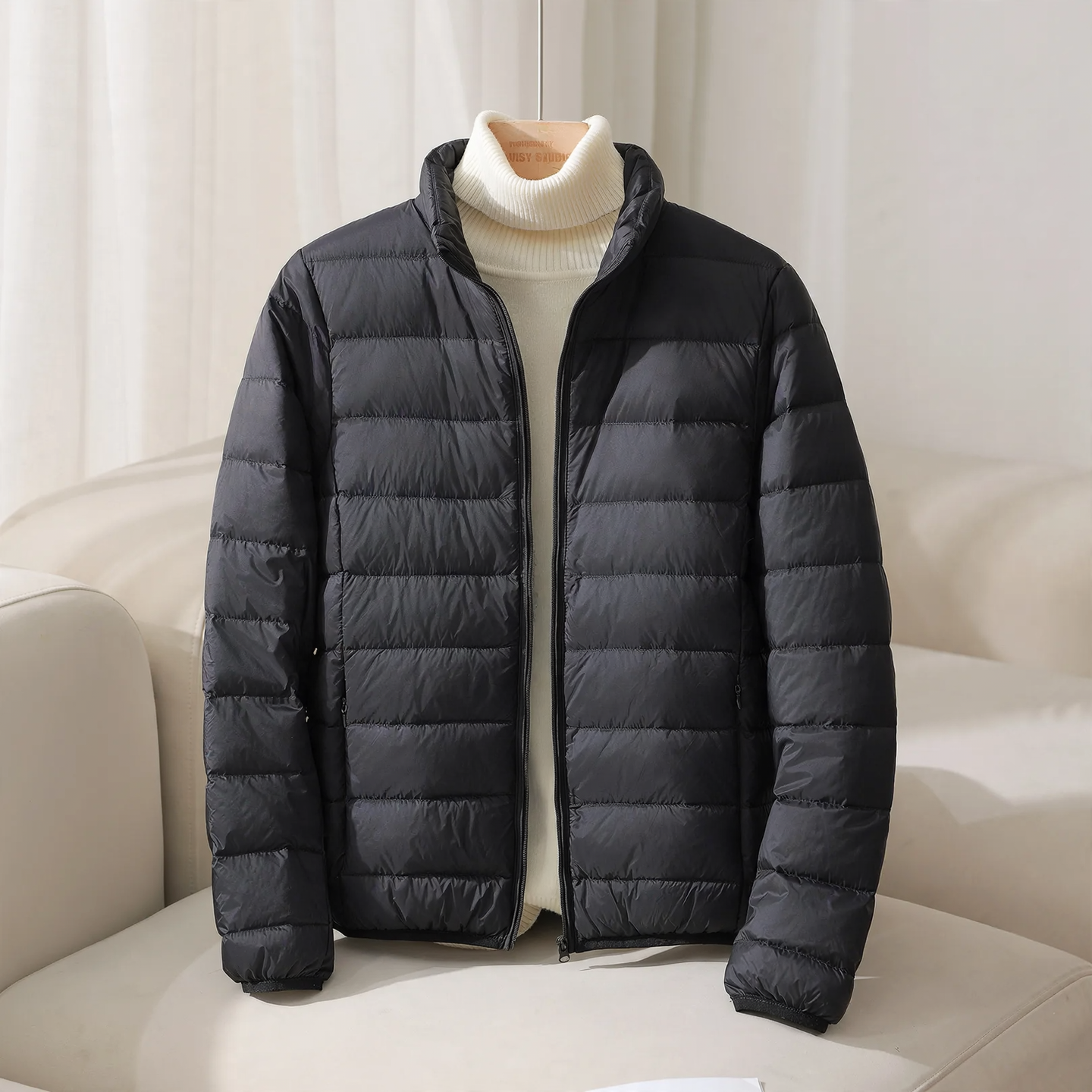 Short, lightweight women's down jacket, stand-up collar