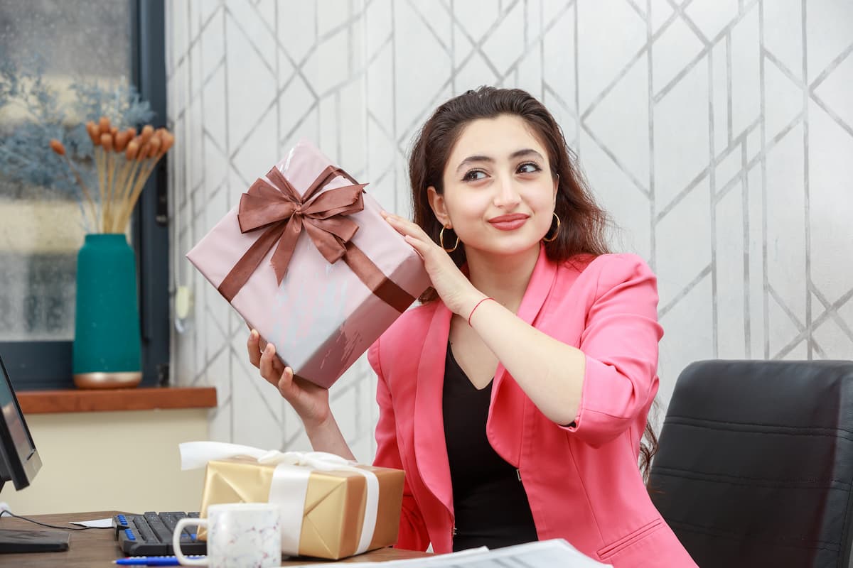 Top 20 gift ideas for remote employees