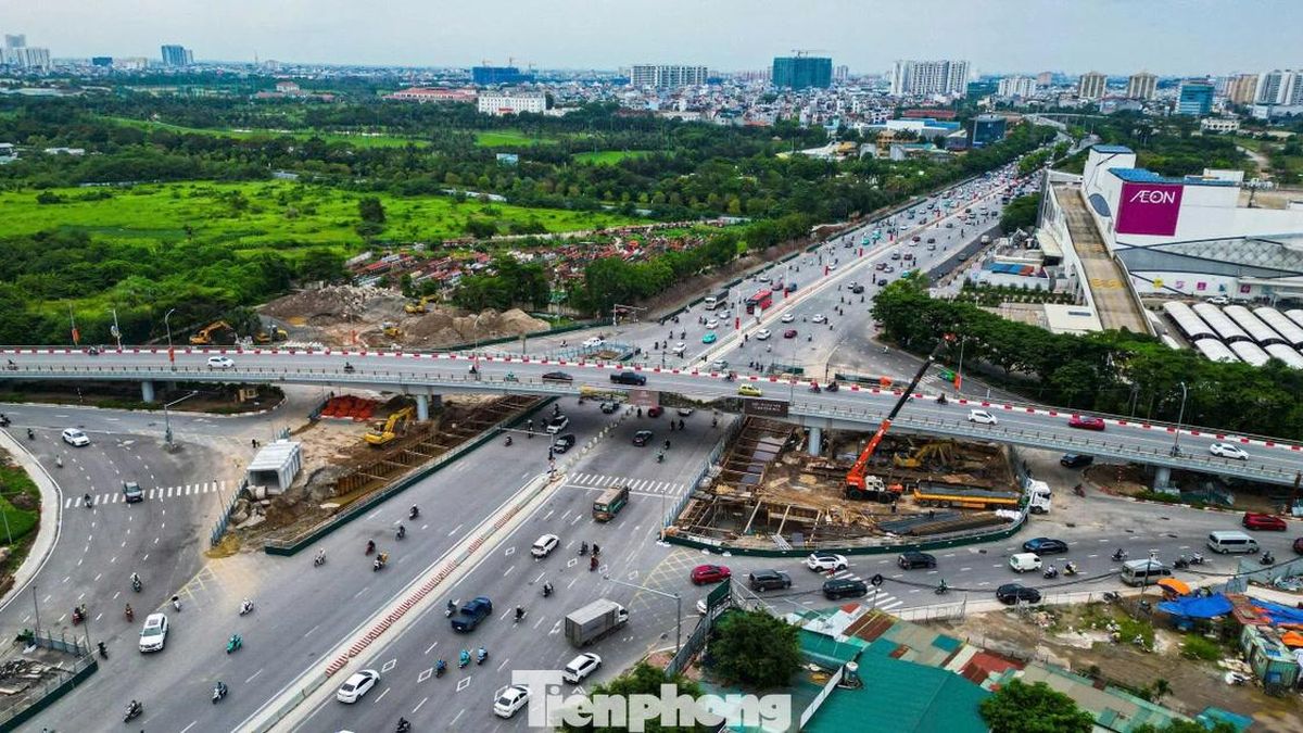 Đại công trường hầm chui Cổ Linh sau 7 tháng thi công - Báo Tiền Phong