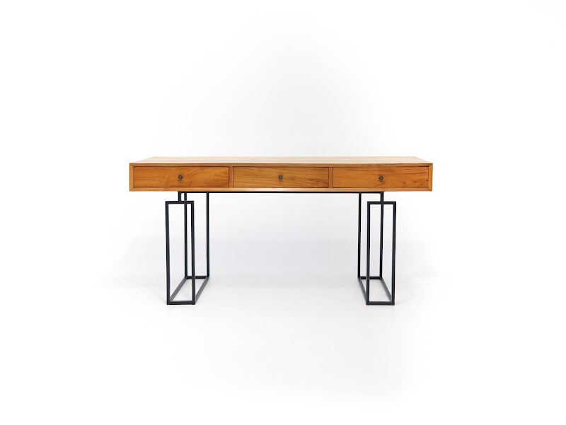 Console 3 tiroirs et pieds en métal