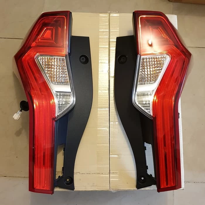 Lampu Belakang Stop Lamp Asli LED Mitsubishi All New Pajero Sport Dakar 2016-2019