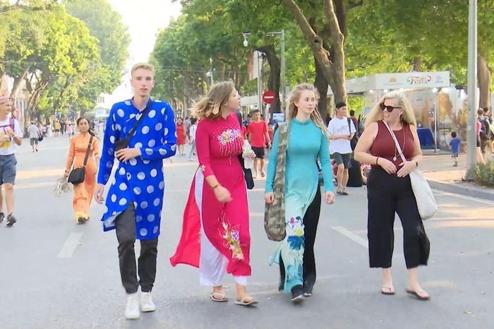Hà Nội xúc tiến thị trường khách quốc tế chất lượng cao - Đài Phát thanh và truyền hình Hà Nội