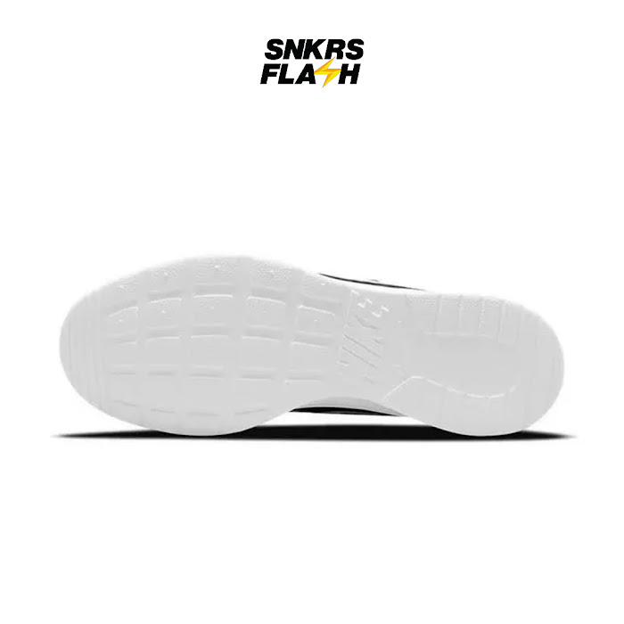 NIKE TANJUN BLACK WHITE - Size 43