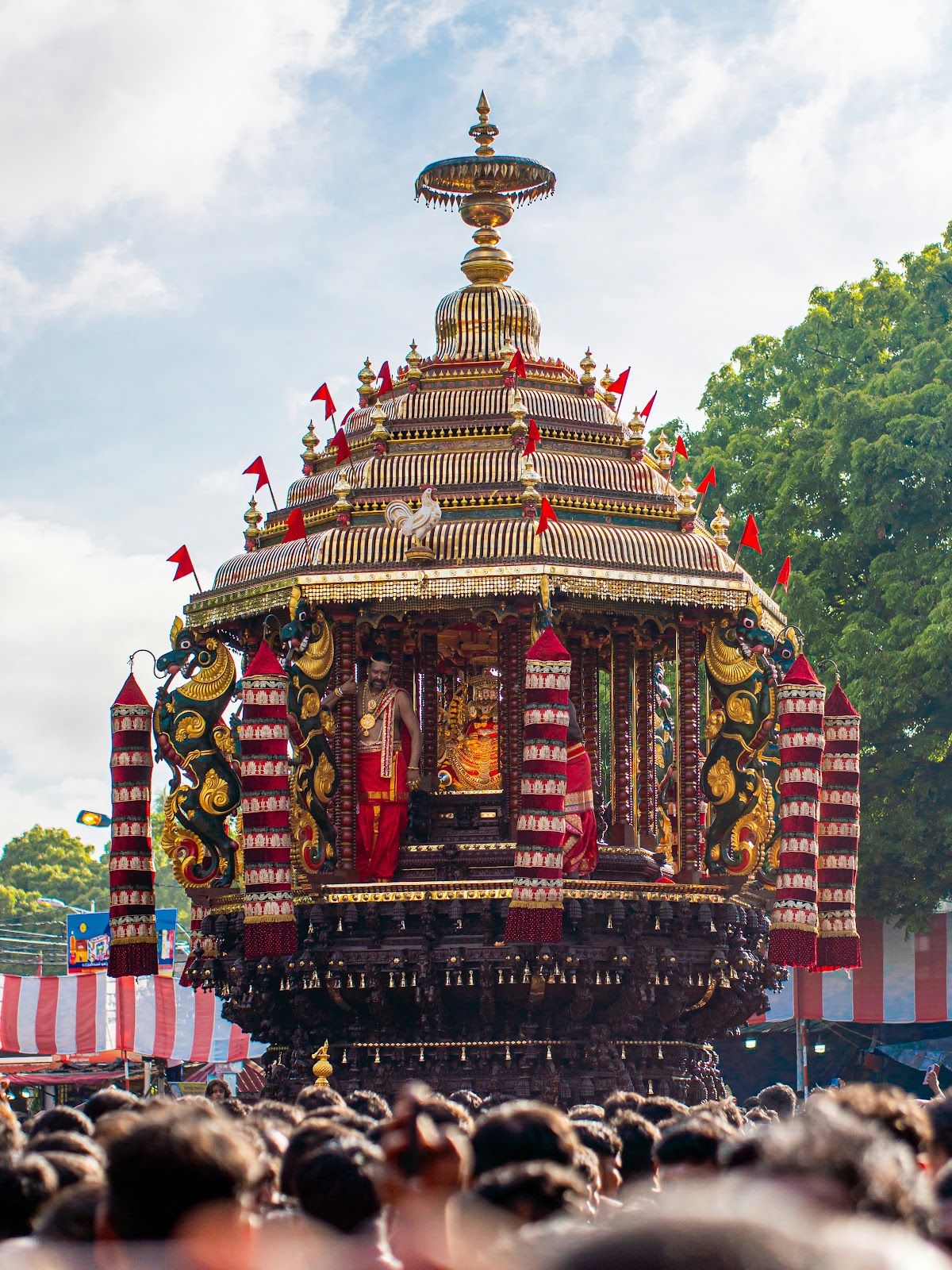 Sri Lanka luxury travel - ancient temples and coastline