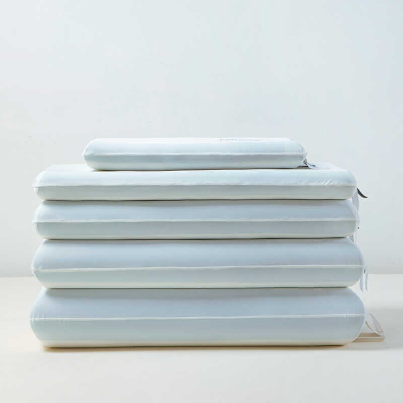 Memory foam pillow with slow rebound