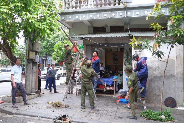 Giải bài toán trật tự đô thị tại phường Long Biên - Đài Phát thanh và truyền hình Hà Nội
