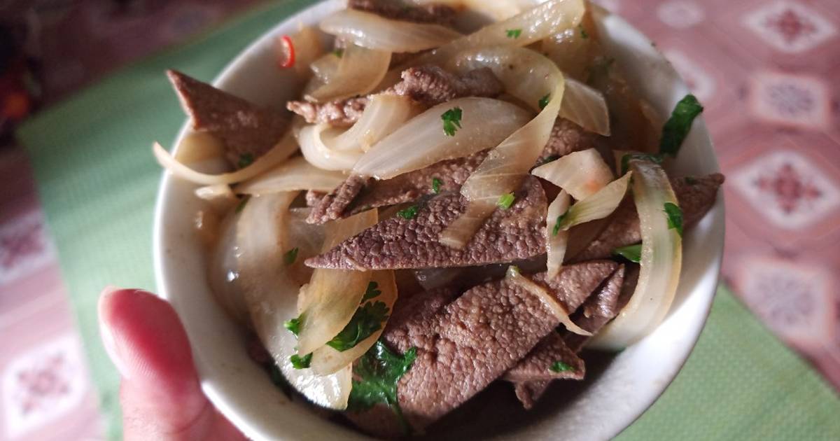 Gan heo xào hành tây