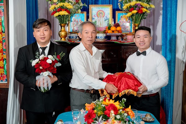 Loading..