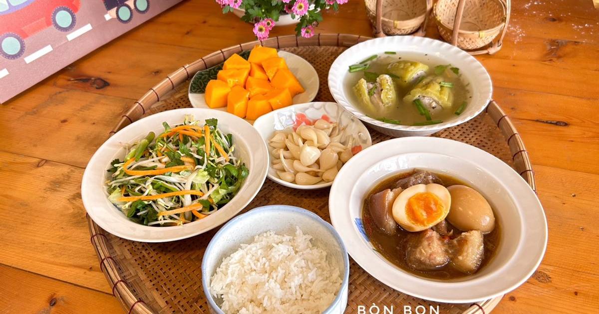 Mâm Cơm Của Mẹ