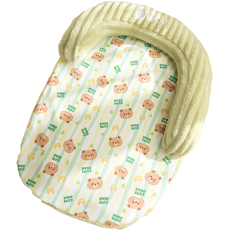 U-shaped cuddle cushion for dogs and cats