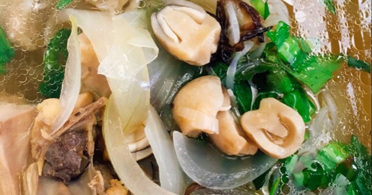 Miến gà hầm nấm