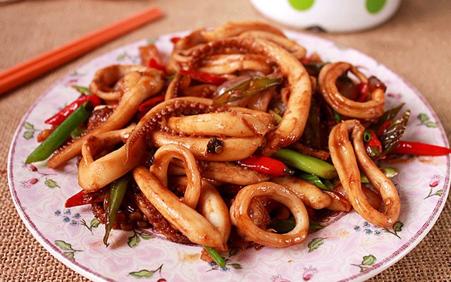 Mực Xào Chua Cay