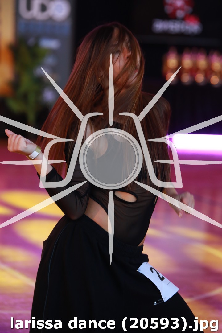 larissa dance (20593).jpg