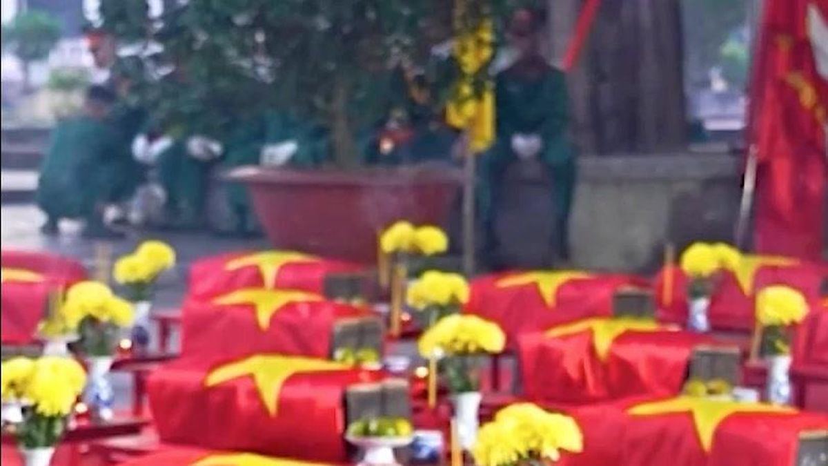 Chiến dịch 500 ngày đêm cho khát vọng cháy bỏng đoàn tụ thân nhân liệt sỹ - Báo VietnamPlus