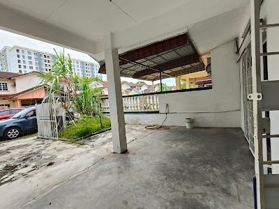 2 Storey Terrace Bandar Teknologi Kajang — Extended & Renovated — foto 3/10