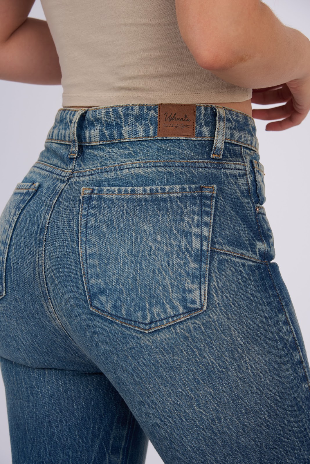 Jean colombiano skinny tiro alto en denim stretch, color azul oscuro envejecido - Vista 5
