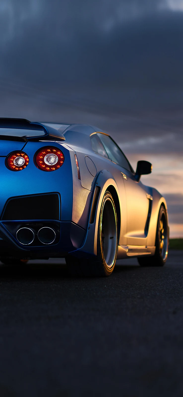 Blue Nissan GT-R At Sunset - Automotive Photography 4K iPhone Wallpaper (2160x4680)