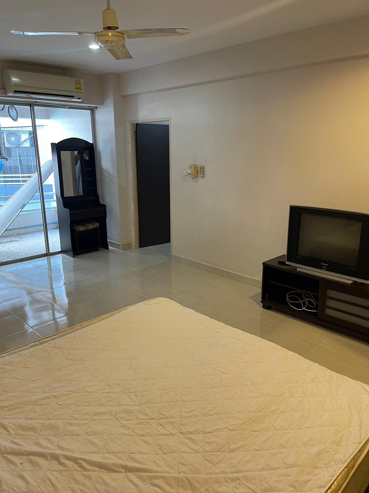 Jomtien Beach Condo A3 Hot - Studio, Floor 13 5