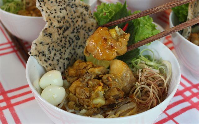 Cách Nấu Mì Quảng Thịt Gà