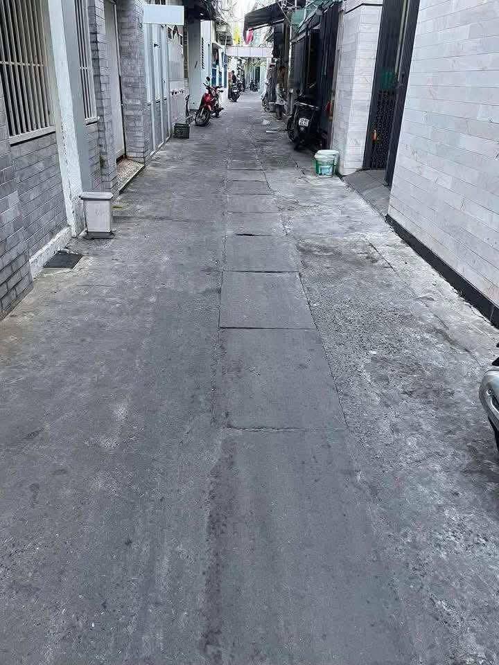 Cho thuê nhà kiệt TRẦN CAO VÂN gần Lê Độ, kiệt vào nhà 2m5 gần đường chính 4