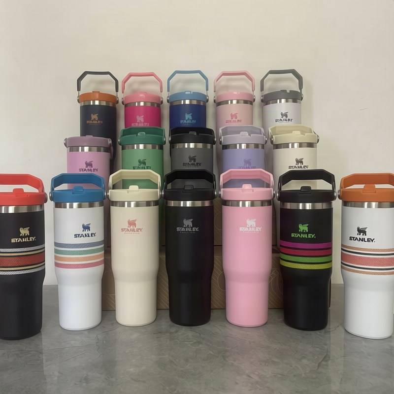 Isolierbecher 870 ml mit Strohhalm und Deckel