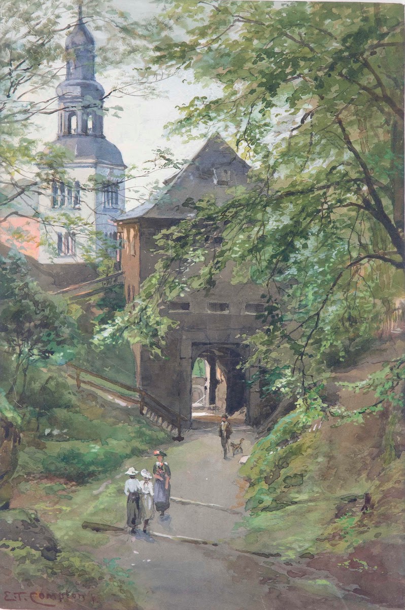 Spaziergänger am Mönchsberg mit Blick auf die Müllner Kirche