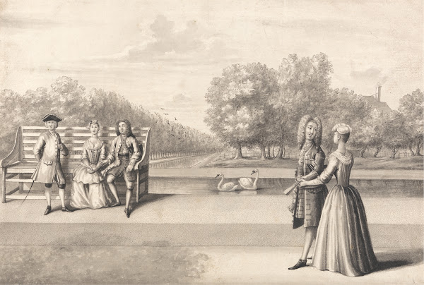 Figures on Bank of the Long Water Hampton Court Palace