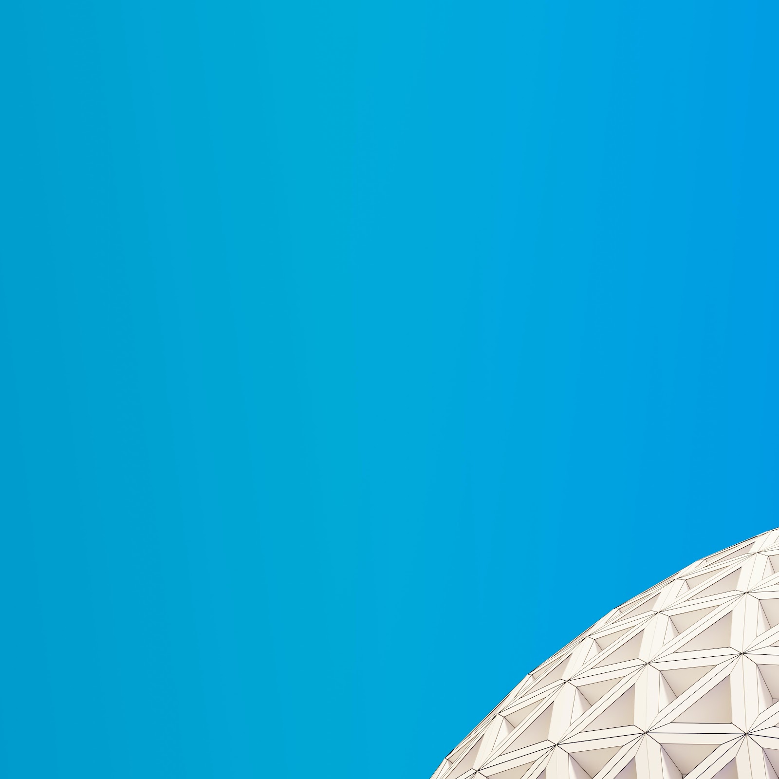 Download Spaceship Earth at Epcot 5K iPhone
