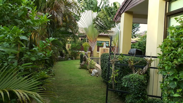 Jomtien Beach Condo S2 - Studio, Floor 6 6