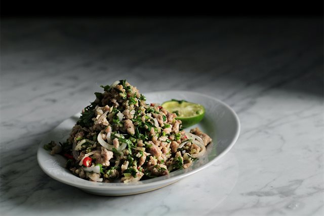 Salad Thit Bằm Chua Ngọt Thái