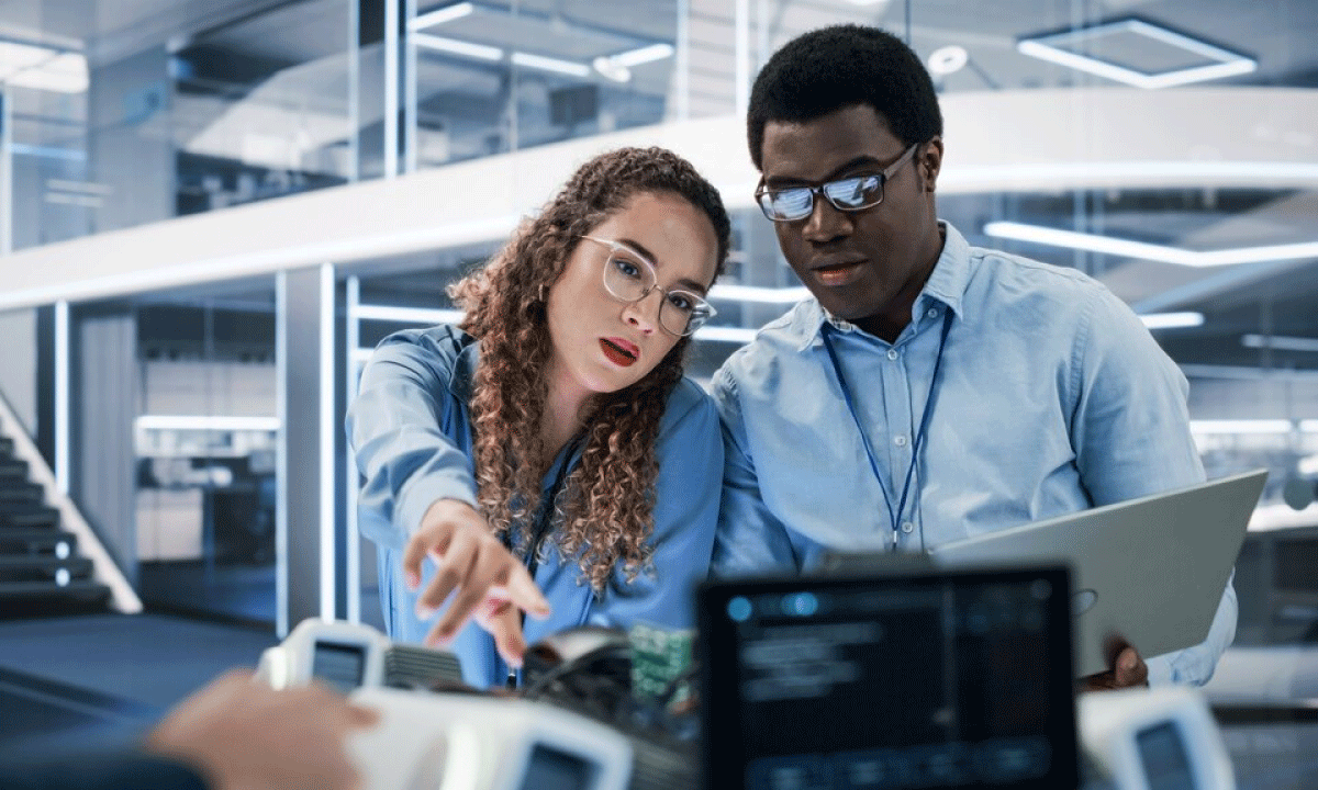 Impacto de la IA en empleo: decisiones estratégicas empresariales