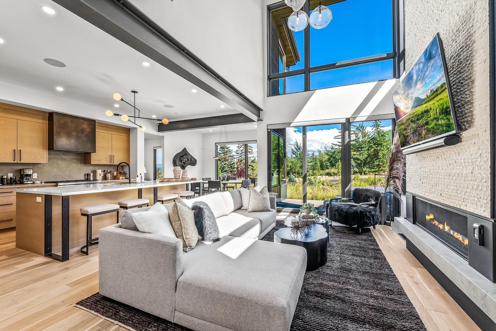 Park City, Utah, USA — 5-Bed Villa With Mountain Views 2