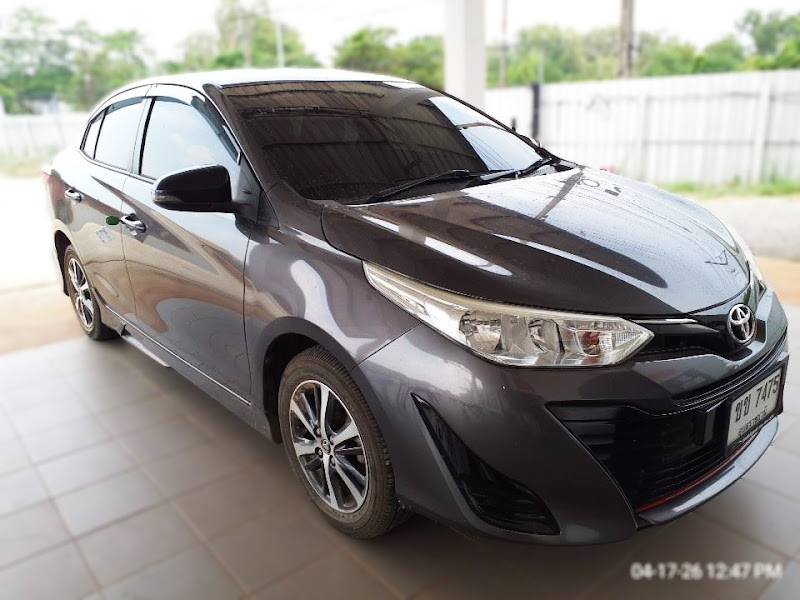 TOYOTA YARIS ATIV