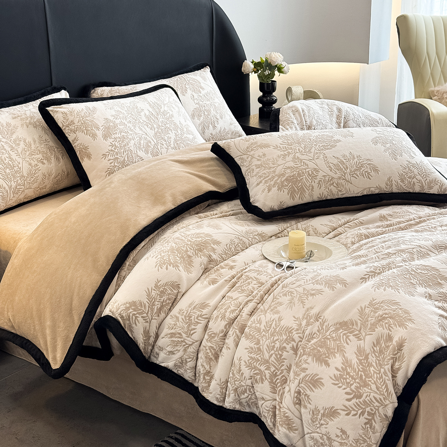 Luxurious Milk Fiber Fleece Bedding Set, geometric/floral