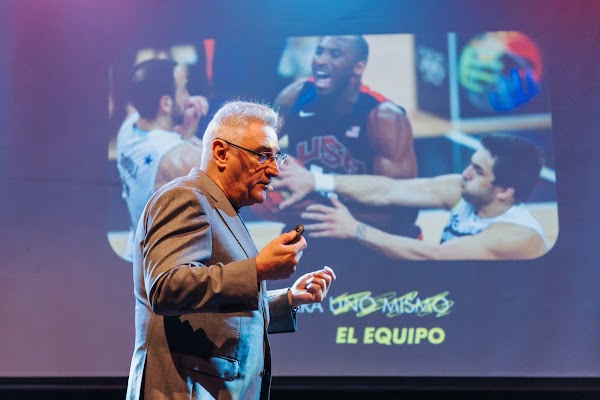 Charla deportiva
