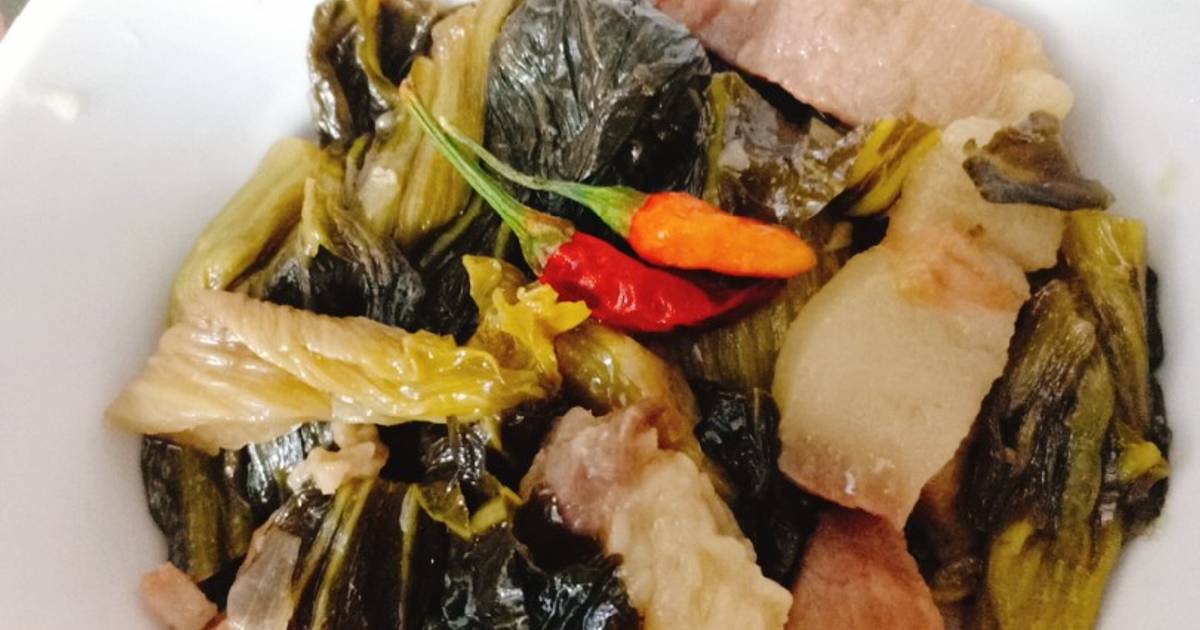 Thịt ba rọi kho cải chua