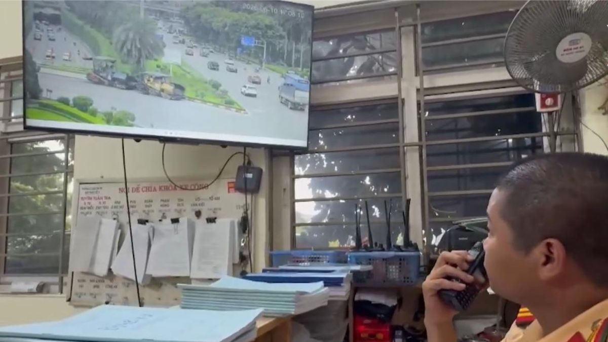 CSGT ứng dụng công nghệ vào đảm bảo ATGT - Đài Phát thanh và truyền hình Hà Nội