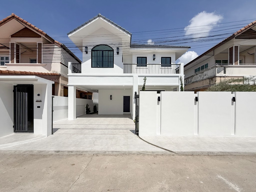 หมู่บ้านพนาสนธ์เทพอนุสรณ์ · ใกล้วัดเทพวิชิต 2