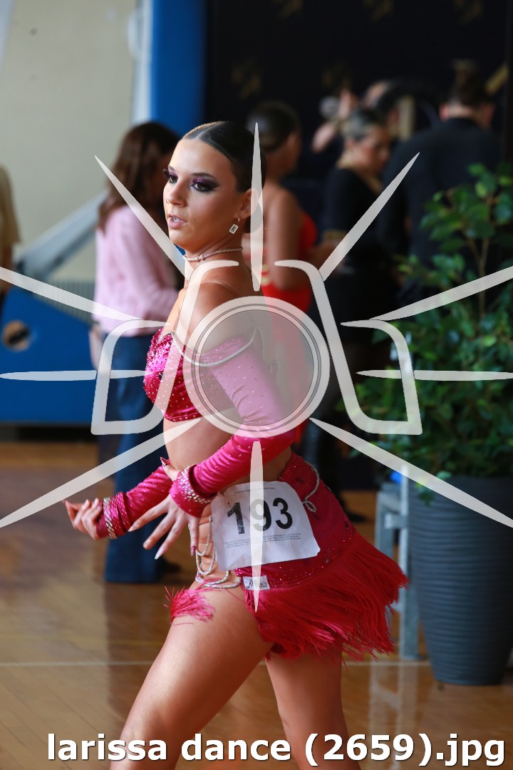 larissa dance (2659).jpg