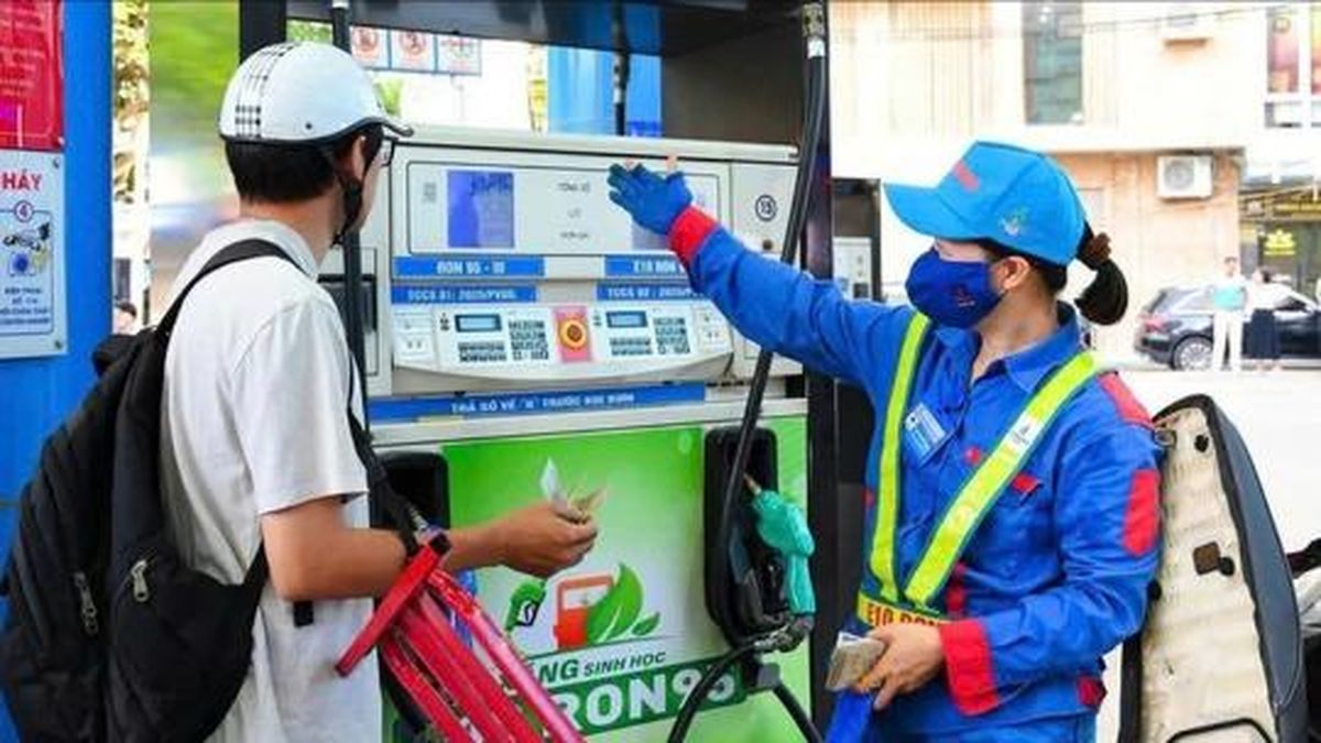 Đề xuất trao quyền tự quyết giá xăng dầu cho doanh nghiệp - Đài Phát thanh và truyền hình Hà Nội