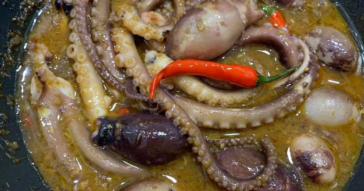 Bạch Tuột Xào Sả Ớt