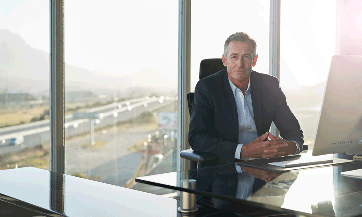 DBA vs Doctorado: ¿Cuál opción doctoral potencia mejor el liderazgo empresarial?