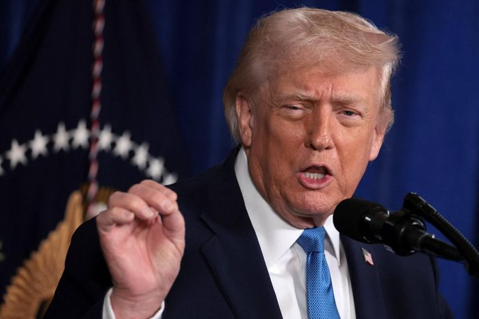 Ông Trump: 'NATO hoàn toàn vô dụng' - Tạp chí Tri thức