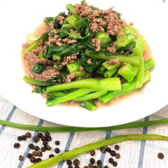 Múc ra dĩa dùng ngay cho nóng, bảo đảm một món ăn vừa nhanh vừa dễ lại vừa tốt cho sức khỏe nữa. Chúc cả nhà thành công nha!